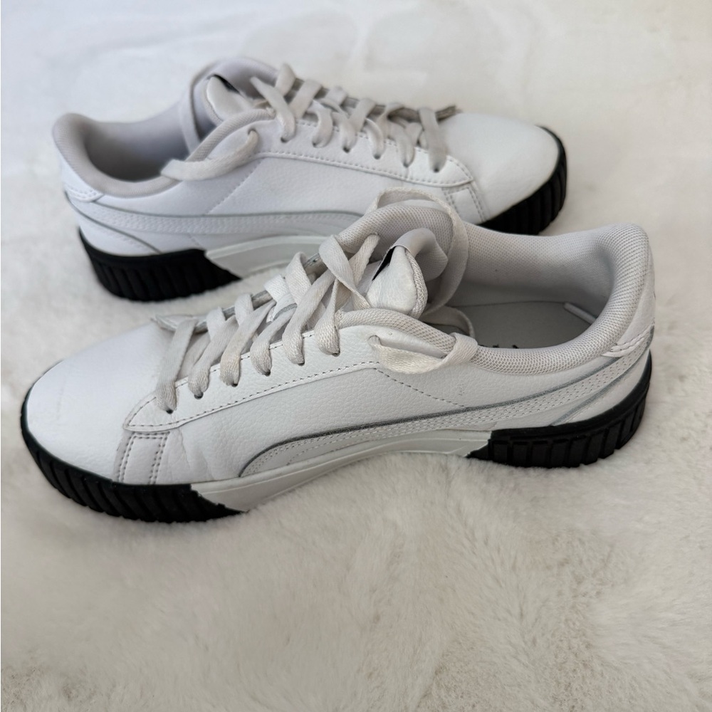 Puma White and Black Women's Sneakers